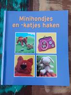 Marloes Bier - Minihondjes en -katjes haken, Breien en Haken, Marloes Bier, Ophalen of Verzenden, Zo goed als nieuw