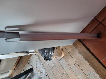 Nieuwe oprijgoot fietsdrager merk Thule.  beschikbaar voor biedingen