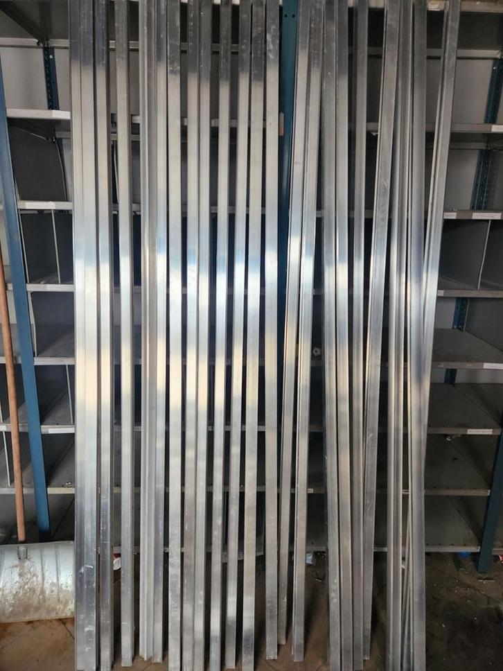 Zonnepaneel Rails - 22 Stuks 2.5 meter lang, Doe-het-zelf en Verbouw, Metalen, Ophalen