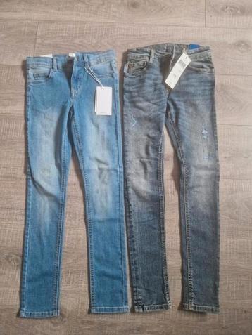 2 Nieuwe Skinny Jeans Maat 146 beschikbaar voor biedingen