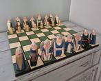 Bijzonder Lewis schaakspel – handgemaakte replica, Een of twee spelers, Ophalen of Verzenden, Gebruikt, Lewis