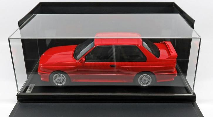 GT Spirit BMW M3 E30 Red 1/8. Nr. 185 of 250 pcs - 1986, Hobby en Vrije tijd, Modelauto's | 1:5 tot 1:12, Zo goed als nieuw, Auto