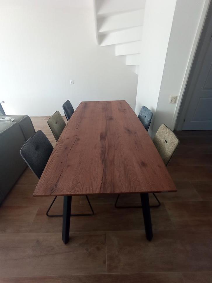 XOOON eettafel Halmstad, Huis en Inrichting, Tafels | Eettafels, Zo goed als nieuw, 50 tot 100 cm, 200 cm of meer, Vijf personen of meer
