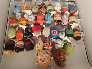 Verzameling disney (32) tsum tsum mini knuffels  beschikbaar voor biedingen