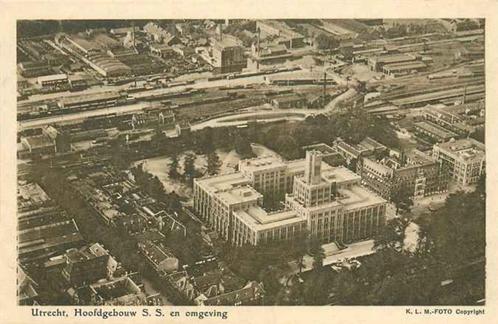 (301-200-017) Utrecht Hoofdgebouw SS en omgeving, Verzamelen, Ansichtkaarten | Nederland, Utrecht, Verzenden