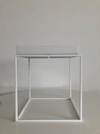 Hay tray bijzettafel. Wit. In heel goede staat,, Huis en Inrichting, Ophalen, Minder dan 50 cm, Vierkant, Minder dan 50 cm