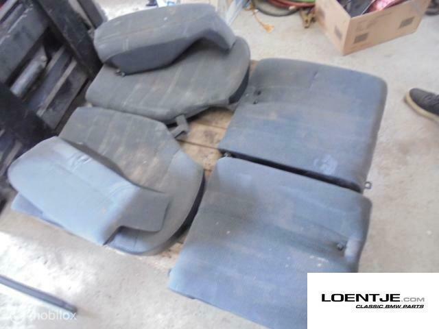 Achterbank BMW e30 touring zes cilinder stof 320i 325i, Auto-onderdelen, Interieur en Bekleding, BMW, Gebruikt, Ophalen of Verzenden