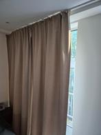 Beige deels verduisterende gordijnen 145 x 300 cm., Huis en Inrichting, Stoffering | Gordijnen en Lamellen, Ophalen, 100 tot 150 cm