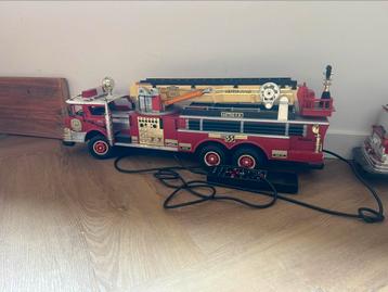 2 grote brandweerauto’s beschikbaar voor biedingen