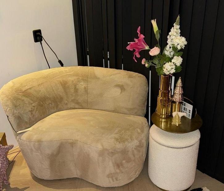 Woood flateuil stone bege velvet, Huis en Inrichting, Fauteuils, Gebruikt, Stof, 125 cm of meer, 75 tot 100 cm, Ophalen of Verzenden