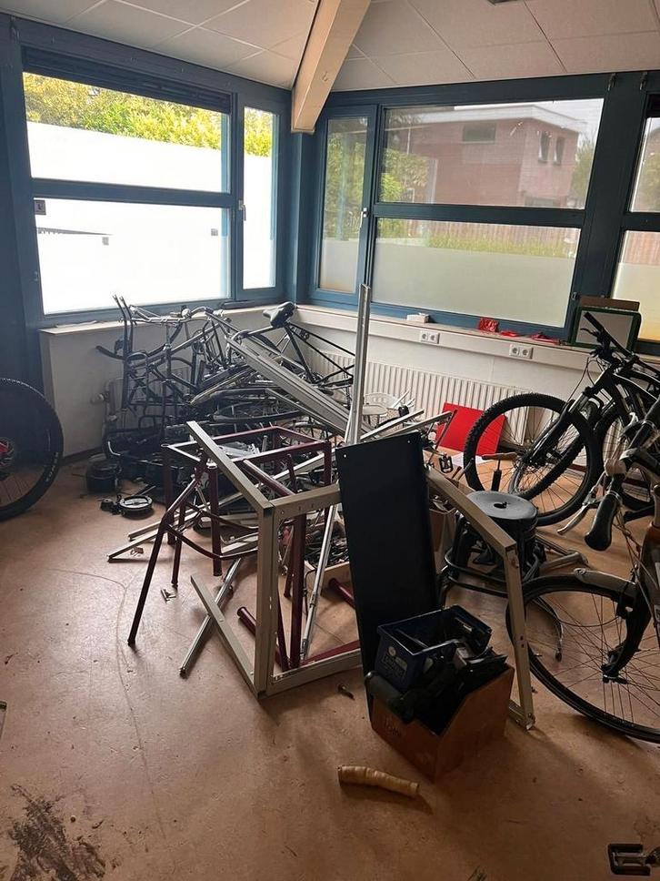 Ik haal gratis uw oud ijzer en metalen bij u 
Op., Doe-het-zelf en Verbouw, Metalen, Zo goed als nieuw, Ophalen of Verzenden