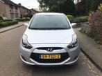 Hyundai IX20 1.6 Cvvt 2012 Grijs, Origineel Nederlands, Te koop, Zilver of Grijs, 5 stoelen