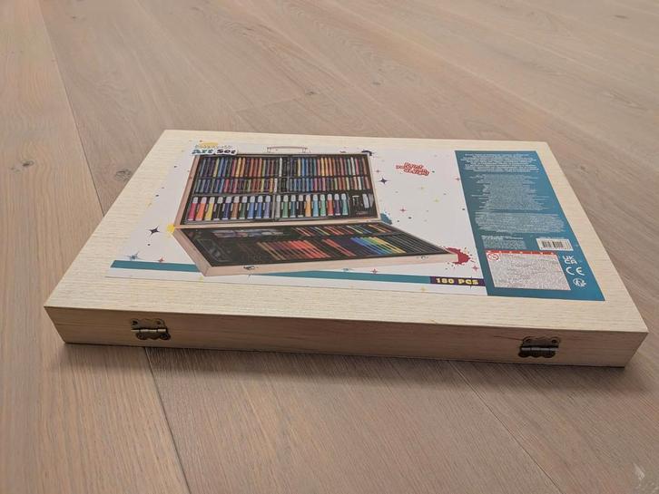 Tekendoos - 180 stuks, Hobby en Vrije tijd, Schilderen, Nieuw, Overige typen, Ophalen of Verzenden