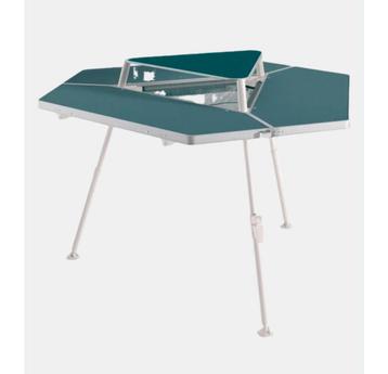 Decathlon zeshoekige (camping)tafel beschikbaar voor biedingen