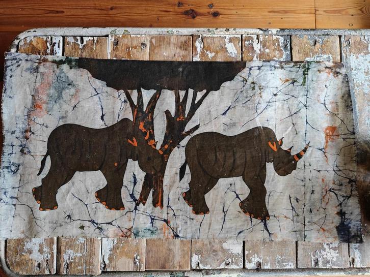 Afrikaanse modderdoek – nijlpaarden & boom (8141), Antiek en Kunst, Kunst | Niet-Westerse kunst, Ophalen of Verzenden