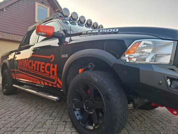 Gezocht, set velgen met 35" banden 5x139.7 Dodge Ram beschikbaar voor biedingen