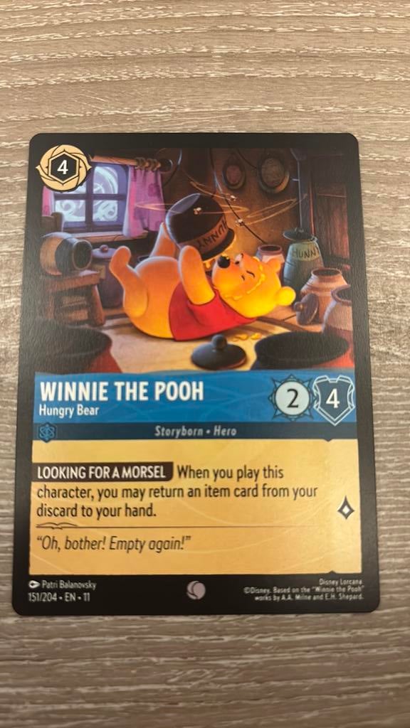 Disney Lorcana Winnie The Pooh bear 151-204 11WSP nonfoil, Ophalen of Verzenden, Zo goed als nieuw, Losse kaart