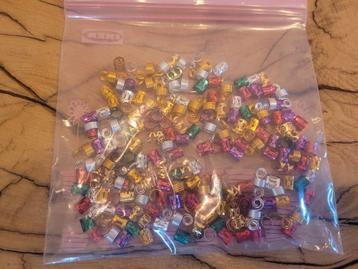 Partij dreadlocks sieraden beschikbaar voor biedingen