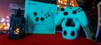 Xbox controller met hollow knight holder., Ophalen of Verzenden, Zo goed als nieuw