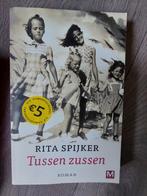 Rita Spijker - Tussen Zussen, Ophalen of Verzenden, Zo goed als nieuw