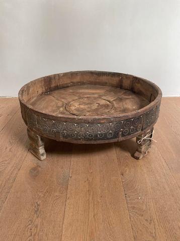 Oude Chakki tafel India authentiek dienblad hout metaal nr.1
