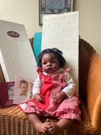 Handgemaakte pop van Waltraud Hanl. Met certificaat., Ophalen of Verzenden, Zo goed als nieuw, Babypop, Levensecht of Reborn