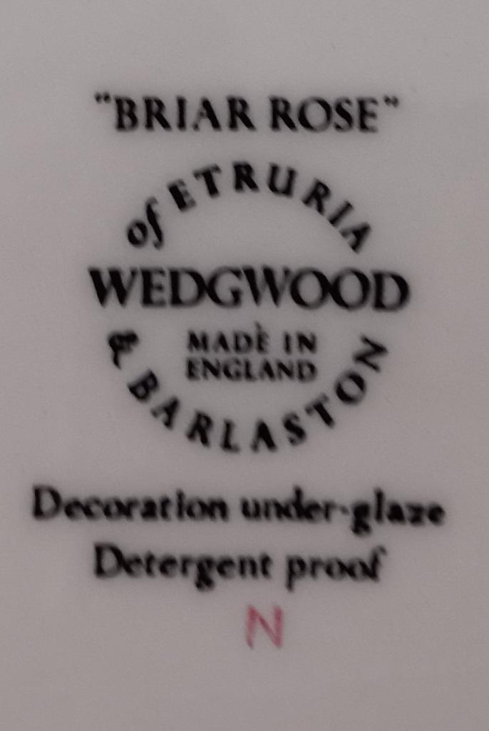 Wedgewood ""Briar Rose" ruim 90 losse delen, Huis en Inrichting, Keuken | Servies, Gebruikt, Compleet servies, Wedgwood, Aardewerk