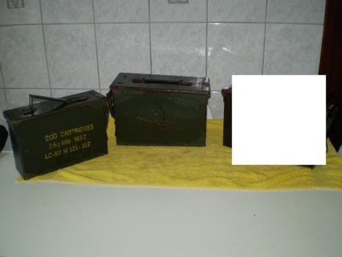 Twee metalen munitiekistjes. 1 x groot en 1x klein., Verzamelen, Militaria | Algemeen, Landmacht, Kist of Geocache, Nederland