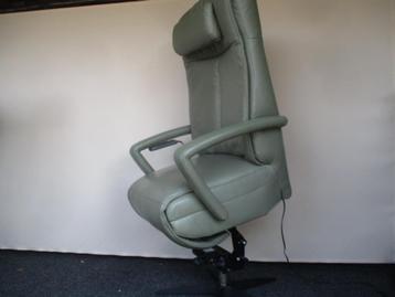 NIEUWSTAAT Prominent Stockholm sta-op relax fauteuil large beschikbaar voor biedingen