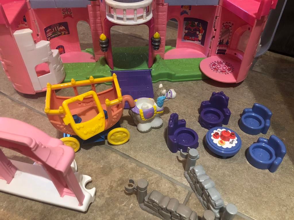 Little people kasteel €12,50, Ophalen of Verzenden, Gebruikt, Jongen of Meisje