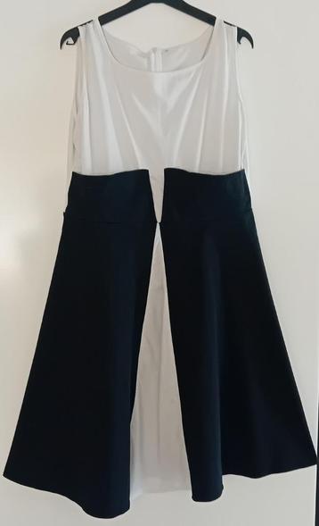 Jurk,maat 42,zwart,wit,A-lijn,swingdress,retro beschikbaar voor biedingen