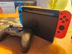 Nintendo switch + dock + pro controller, Spelcomputers en Games, Spelcomputers | Nintendo Switch, Ophalen, Zo goed als nieuw, Met 1 controller