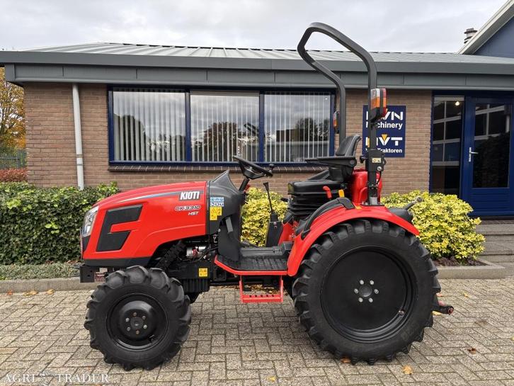KOITI CK3310 HST 4wd compact, 33 pk / slechts 108 cm breed, Zakelijke goederen, Agrarisch | Tractoren
