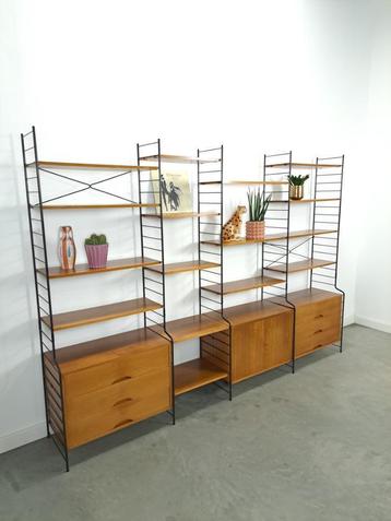 Teak WHB string modulair vrijstaand LP wandsysteem vintage beschikbaar voor biedingen