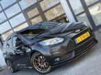 Ford Focus Wagon 2.0 EcoBoost ST-3 250PK+ / MAXTON / LUXE /L, Auto's, Euro 5, 4 cilinders, Zwart, Handgeschakeld