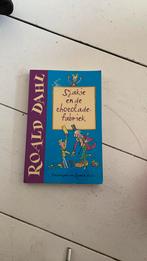 Roald Dahl - Sjakie en de chocoladefabriek, Ophalen of Verzenden, Fictie algemeen, Zo goed als nieuw, Roald Dahl