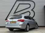 Opel Astra Sports Tourer 1.4 Turbo Design Edition 2e Eiganaa, Auto's, Voorwielaandrijving, Euro 5, Stof, Gebruikt