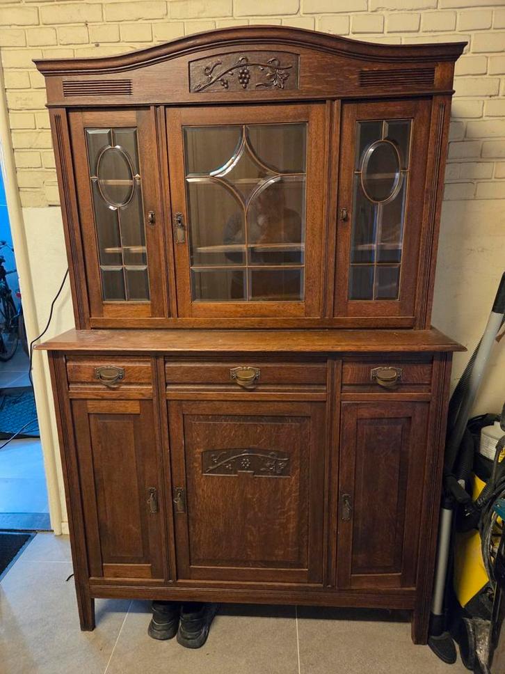 Antiek buffetkastje met glas in lood deurtjes, Huis en Inrichting, Kasten | Buffetkasten, Gebruikt, 150 tot 200 cm, 100 tot 150 cm