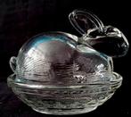 Glazen konijn op nest., Ophalen of Verzenden