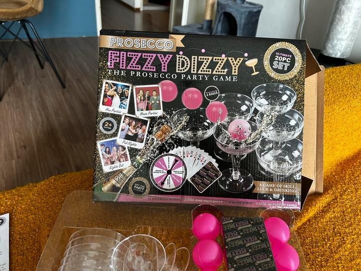 Prosecco Pong - Nieuw in verpakking!, Hobby en Vrije tijd, Gezelschapsspellen | Bordspellen, Nieuw, Een of twee spelers, Drie of vier spelers