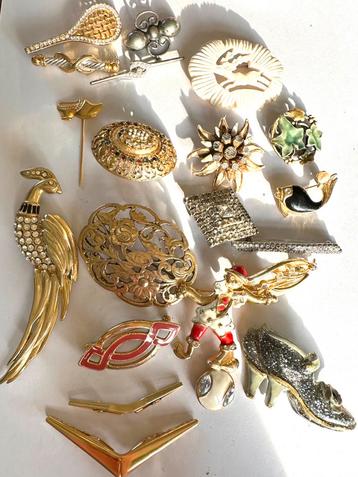 20 Vintage broches beschikbaar voor biedingen