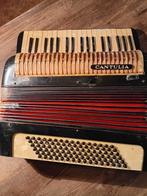 Oude cantulia accordeon moet nagekeken worden, Muziek en Instrumenten, Accordeons, Ophalen of Verzenden, Gebruikt, Overige merken