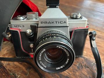 Praktica MTL3 Camera met accessoires beschikbaar voor biedingen