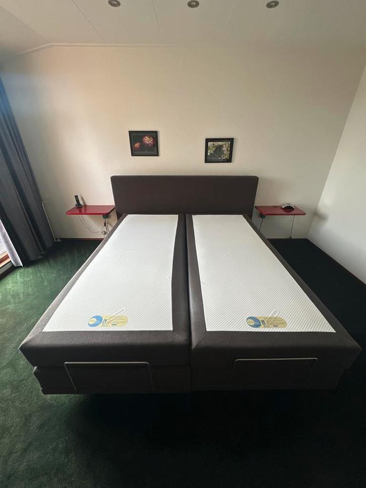 Elektrisch verstelbaar Pullman bed 180x210, Huis en Inrichting, Slaapkamer | Bedden, Zo goed als nieuw, Tweepersoons, 180 cm, 210 cm