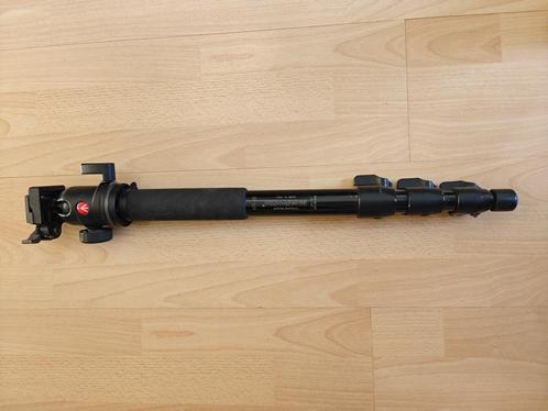 Manfrotto 479-4b monopod met 488RC2 balhoofd, Audio, Tv en Foto, Fotografie | Statieven en Balhoofden, Zo goed als nieuw, Eenpoot