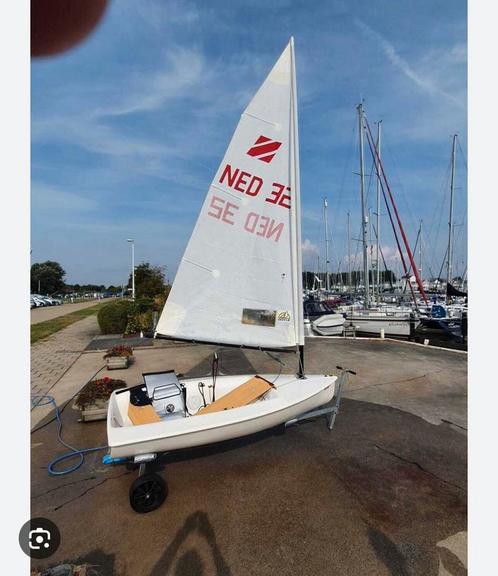 GEZOCHT: Zeil voor Zoom 8 zeilboot, Watersport en Boten, Zeilen en Zeiltoebehoren, Zo goed als nieuw, Grootzeil, Minder dan 15 m²