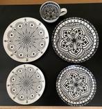 Zwart-Wit Servies met Bloemenprint, Keramiek, Nieuw, Ophalen of Verzenden, Bord(en)