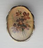 Oude broche Viooltjes. West Germany., Overige materialen, Overige kleuren, Ophalen of Verzenden, Zo goed als nieuw