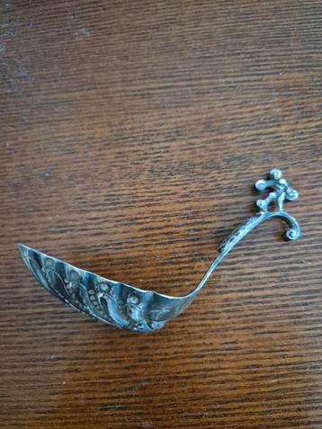 Antieke Zilveren Roomlepel / Schepje beschikbaar voor biedingen