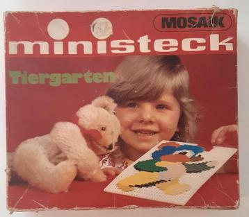 Ministeck  vintage met voorbeeldboekjes beschikbaar voor biedingen